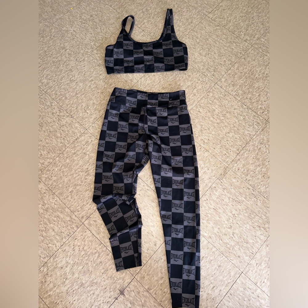 Forever 21 With Everlast Black and Gray Checkered Leggings Set